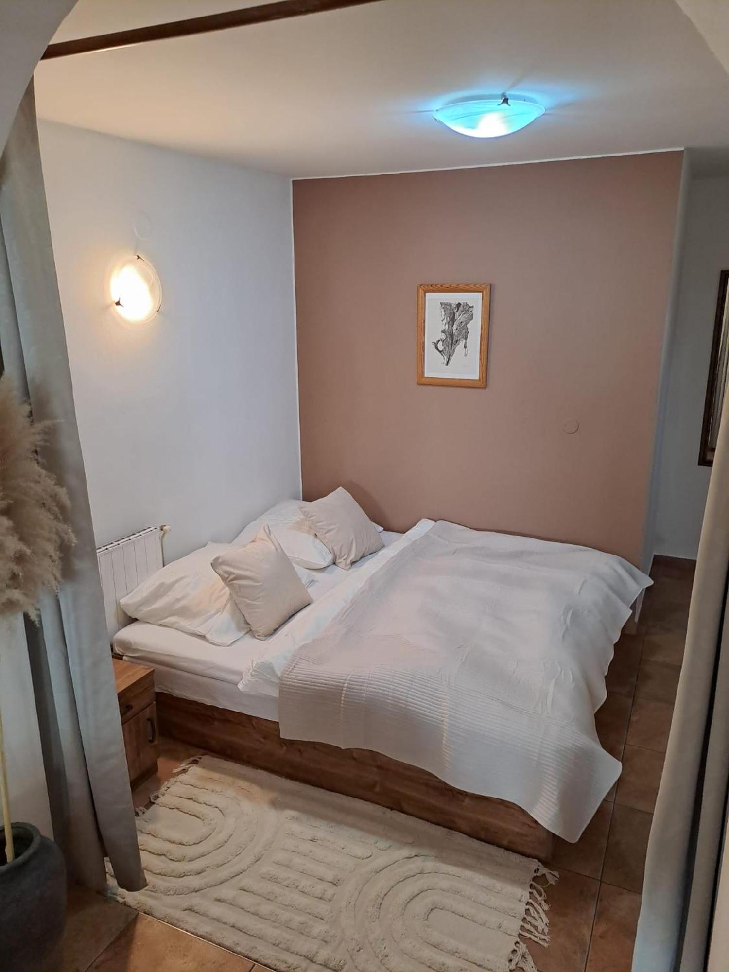 Apartman Romana Postorna エクステリア 写真